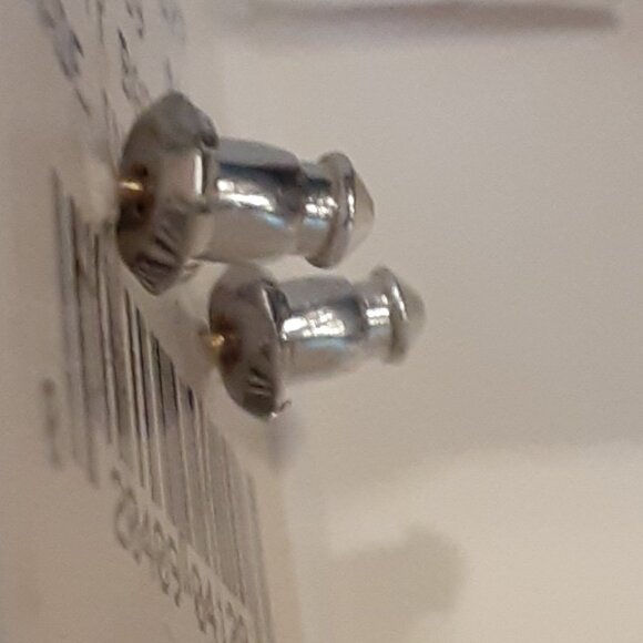 14 KT Gold August Birthstone Earrings - NEW! - Picture 4 of 4